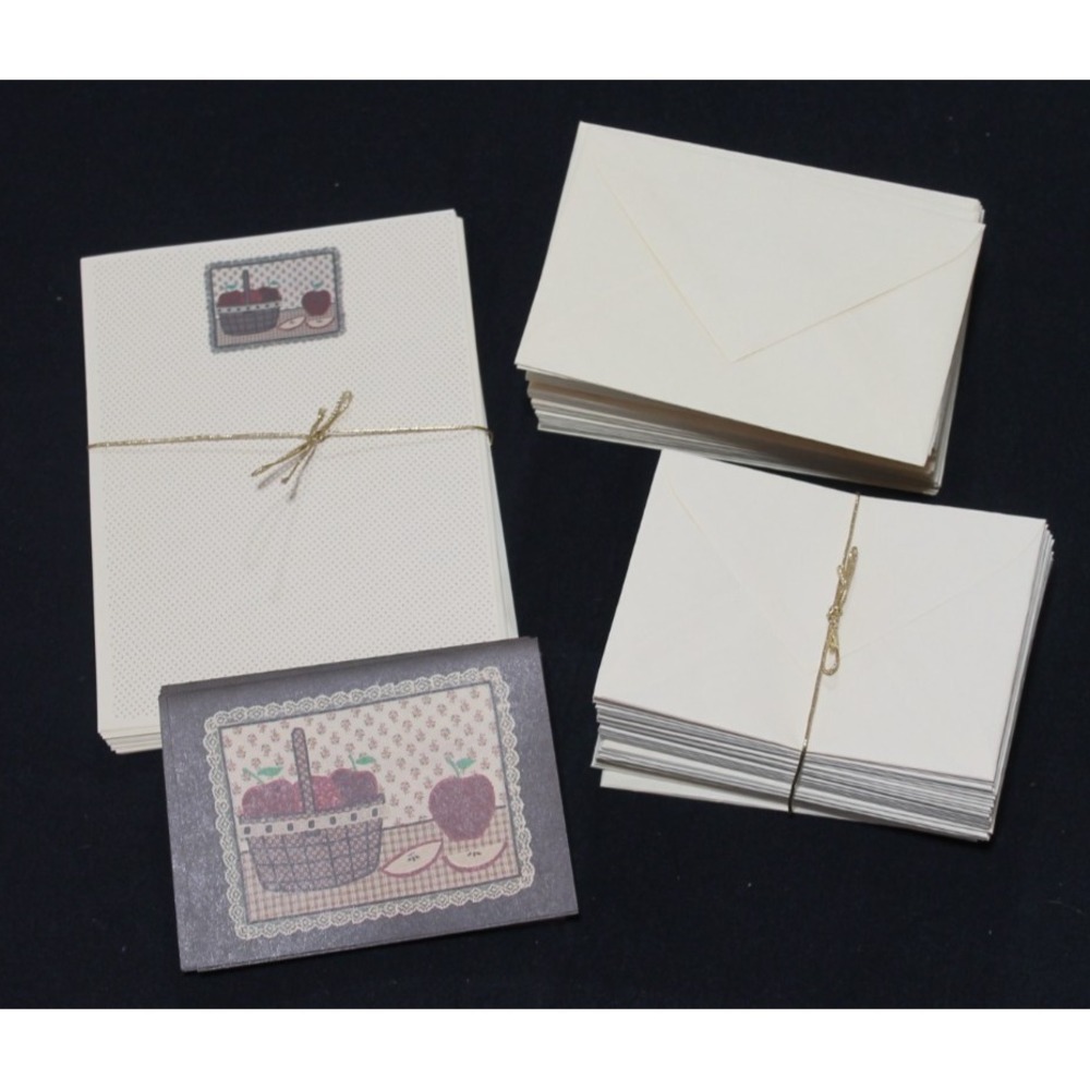 Vintage 1983 Mead Apple Country Stationery Set Cards Envelopes Paper 166 Pieces